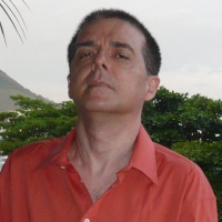 Arnaldo DeSouteiro