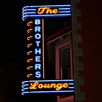 venue/brothers-lounge